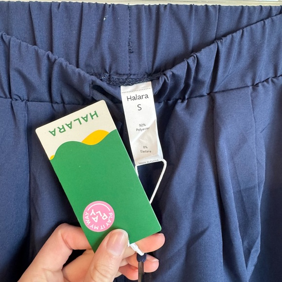 New navy blue Halara shorts - Picture 4 of 4